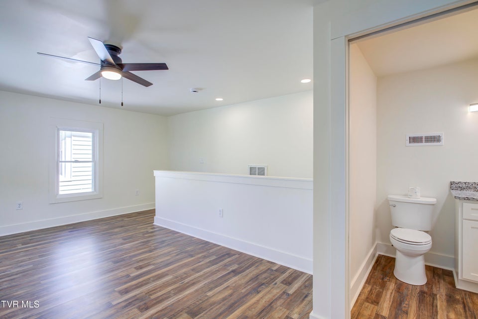 Photo #22: 408 Levelin Street