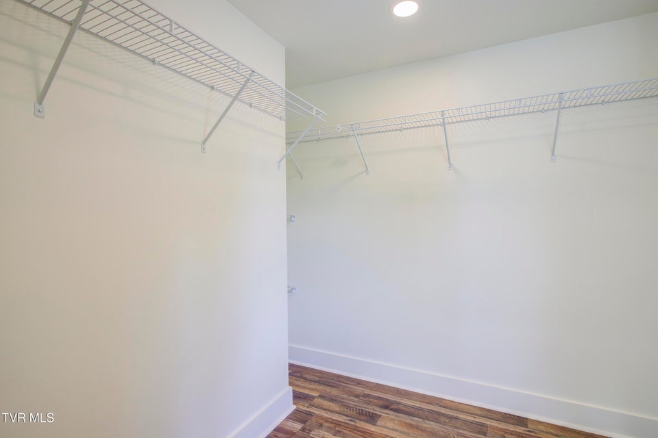 Photo #24: 408 Levelin Street