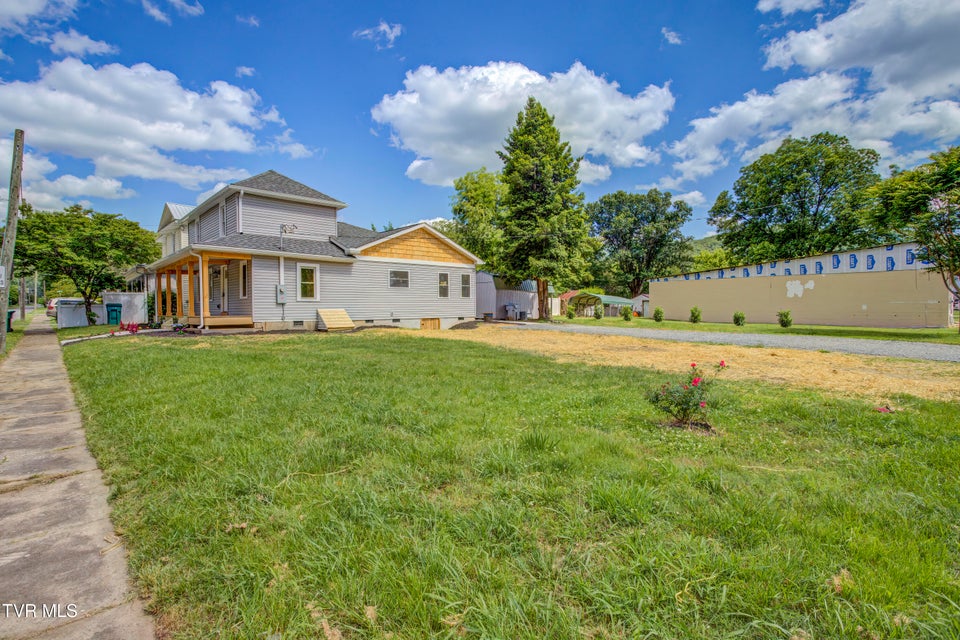 Photo #31: 408 Levelin Street