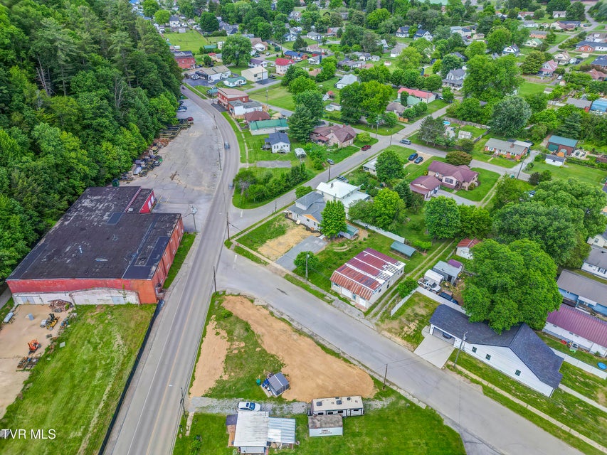 Photo #34: 408 Levelin Street