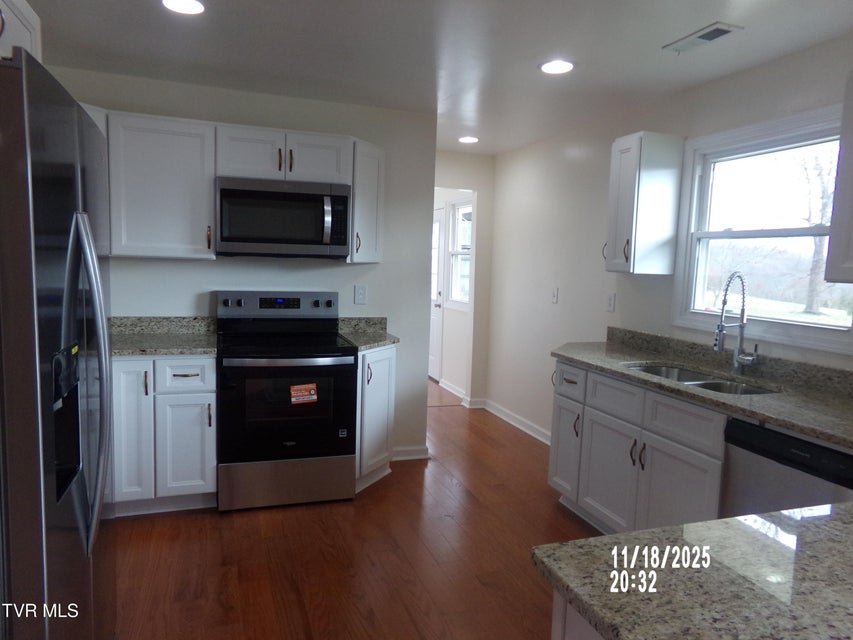 Photo #9: 915 Muddy Creek Road