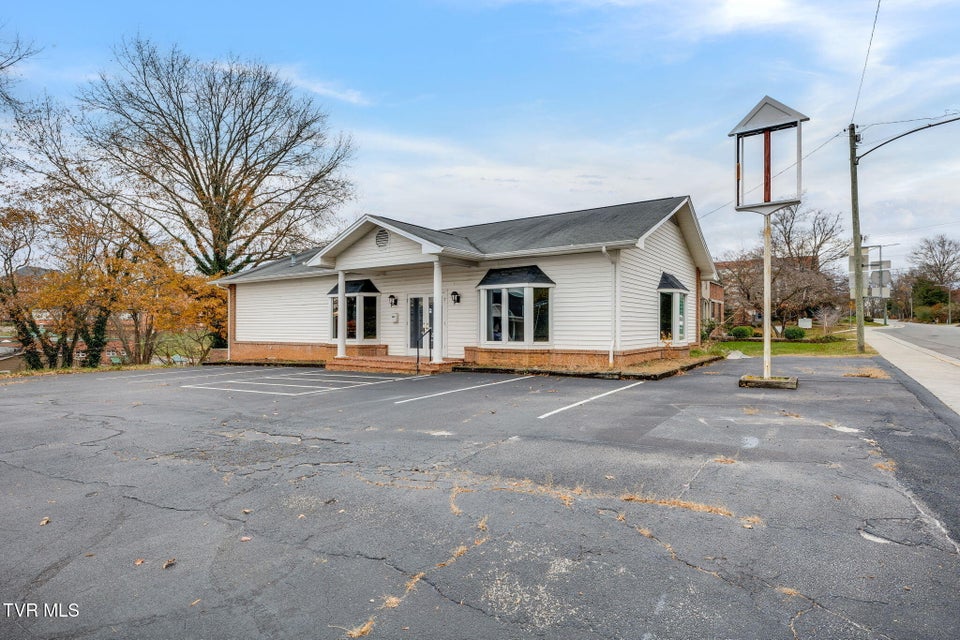 Photo #3: 280 Euclid Avenue