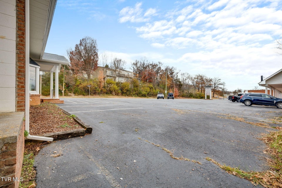 Photo #24: 280 Euclid Avenue