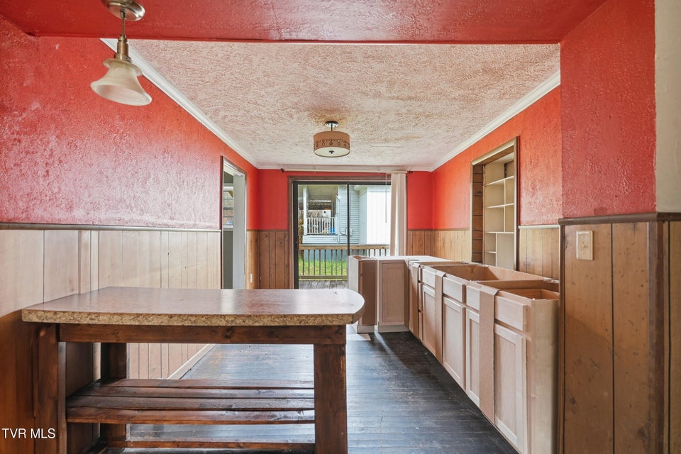 Photo #10: 154 Dante Road