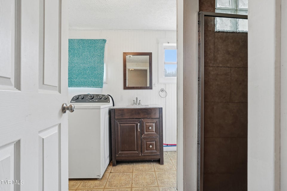 Photo #7: 154 Dante Road