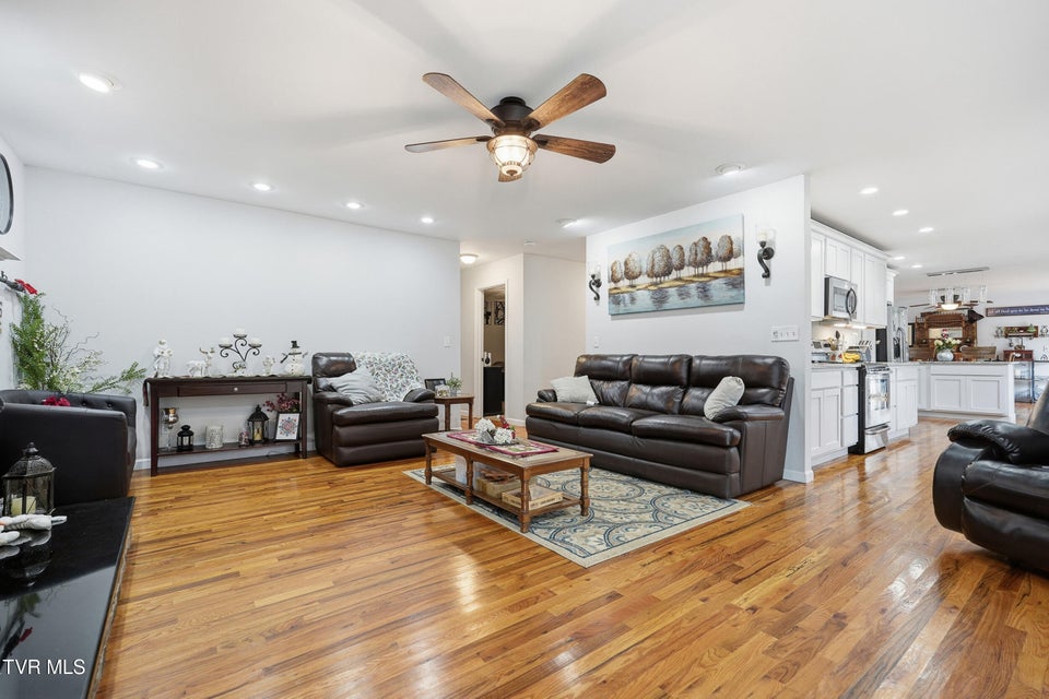 Photo #14: 270 Bogey Drive