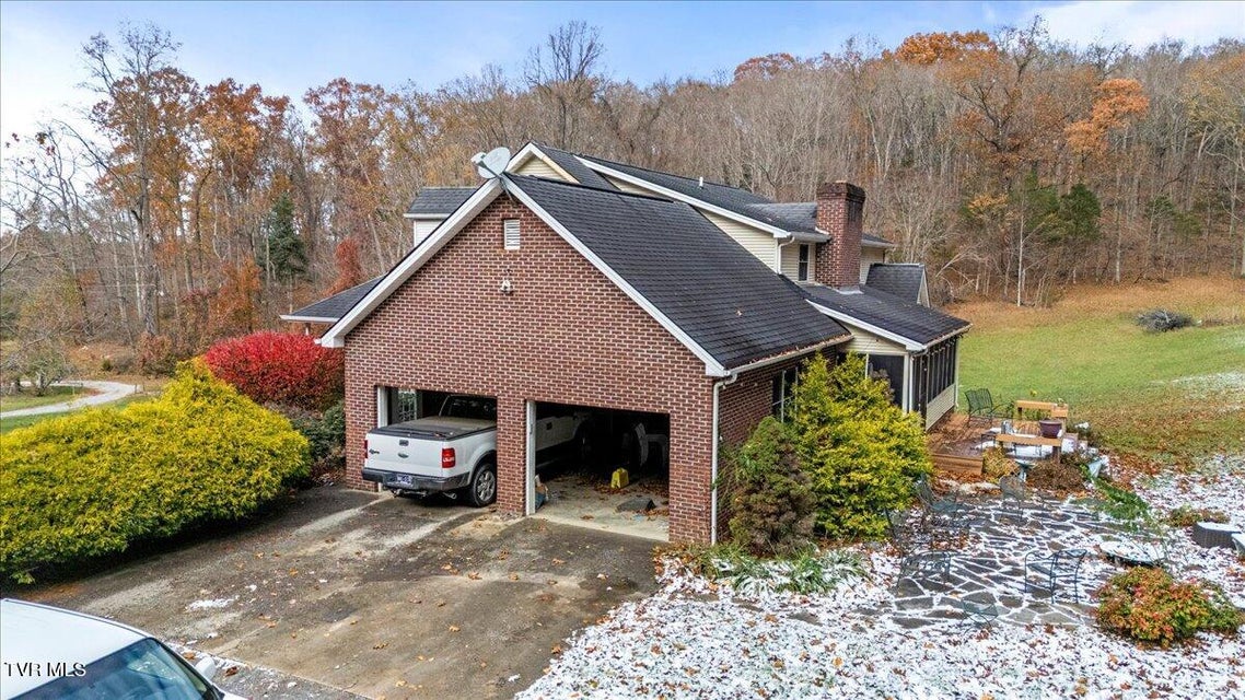 Photo #6: 203 Peoples Farm Road