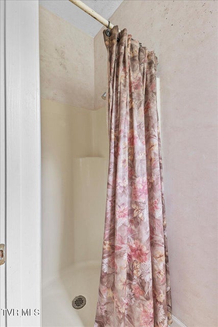 Photo #16: 203 Peoples Farm Road