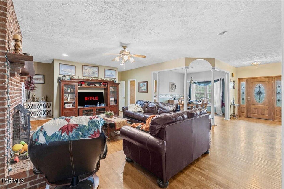 Photo #19: 203 Peoples Farm Road