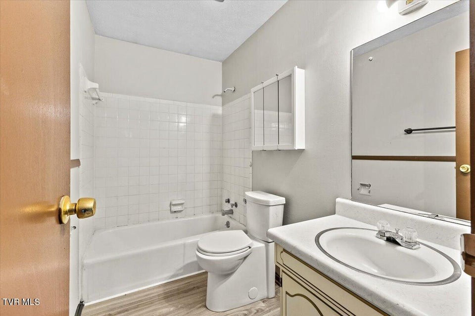 Photo #28: 1308 Knob Creek Road