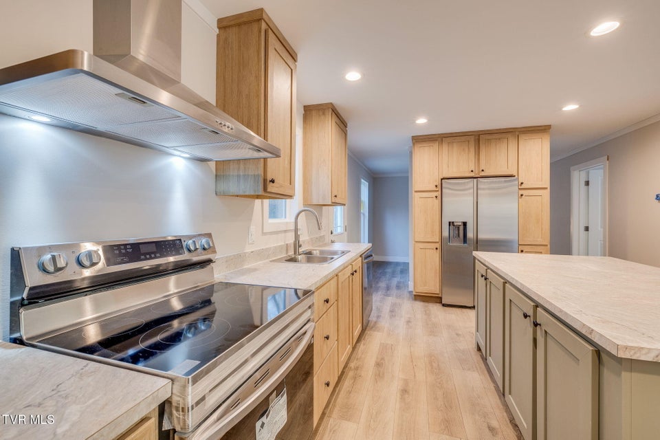 Photo #11: 864 Bell Ridge Road