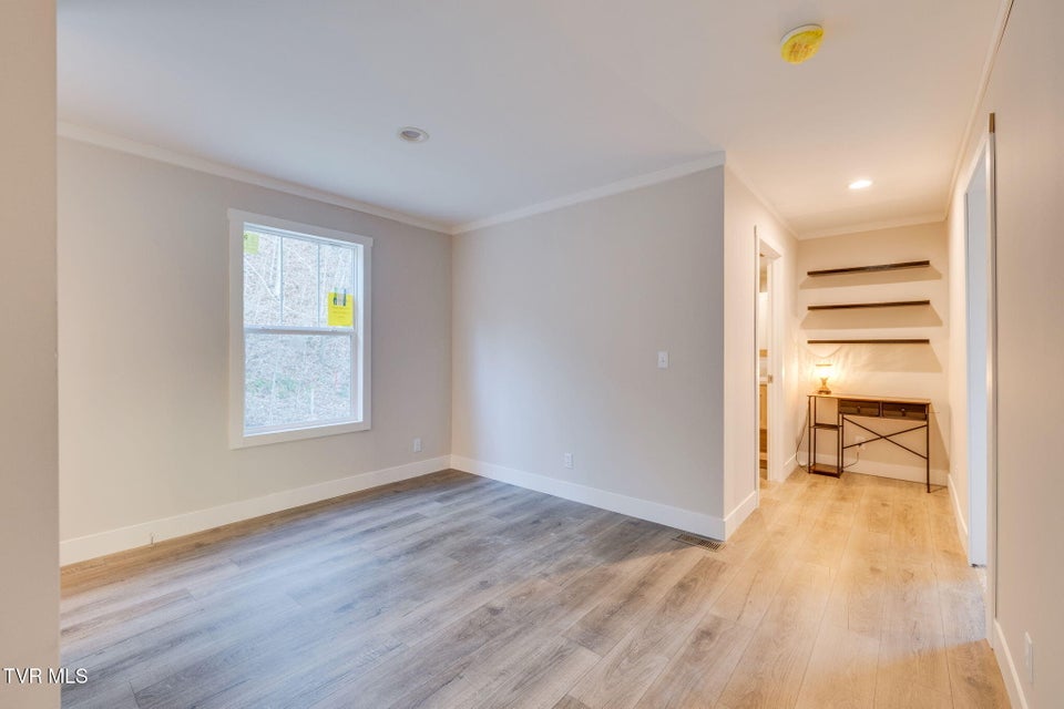 Photo #13: 864 Bell Ridge Road