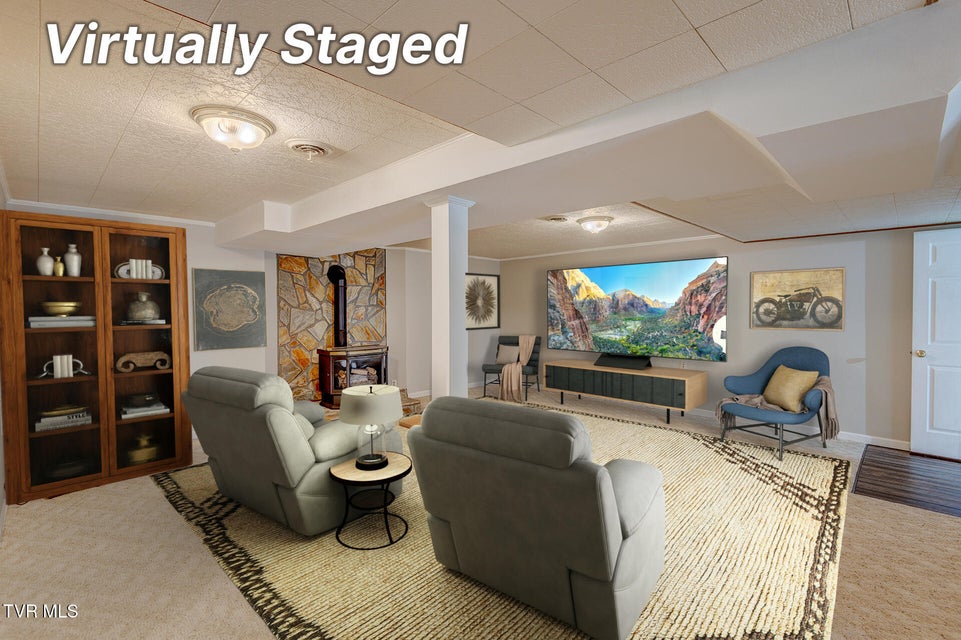 Photo #38: 280 Falcon Circle