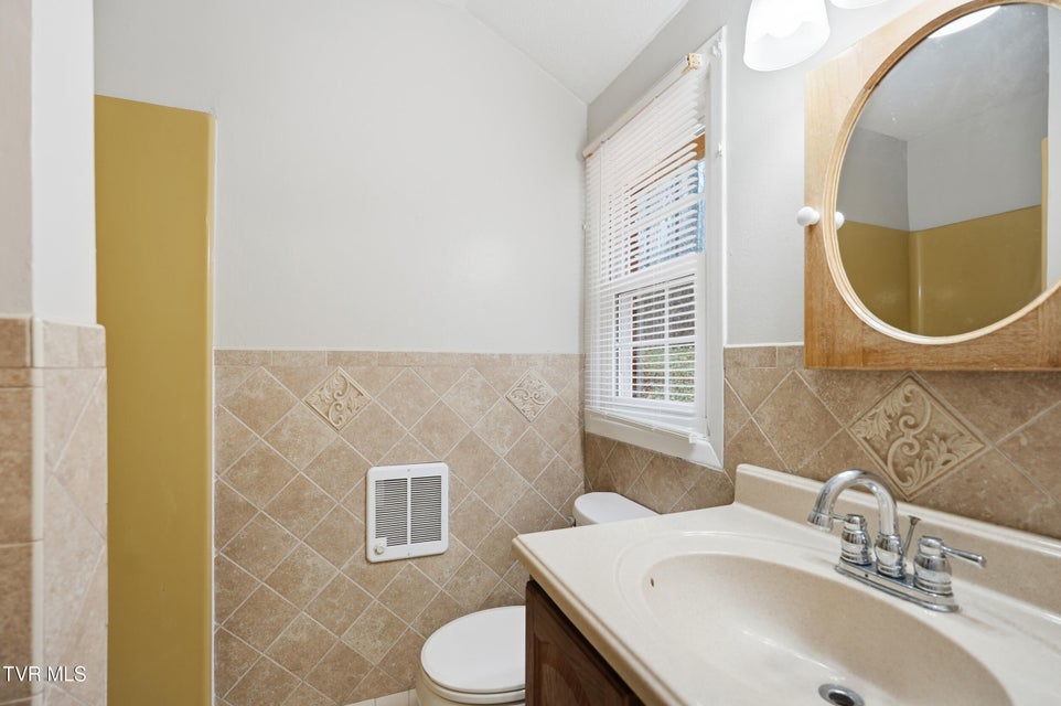 Photo #20: 8412 Courtland Road