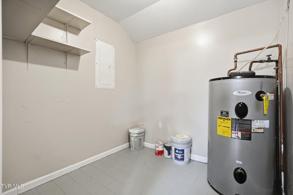 Photo #23: 8412 Courtland Road