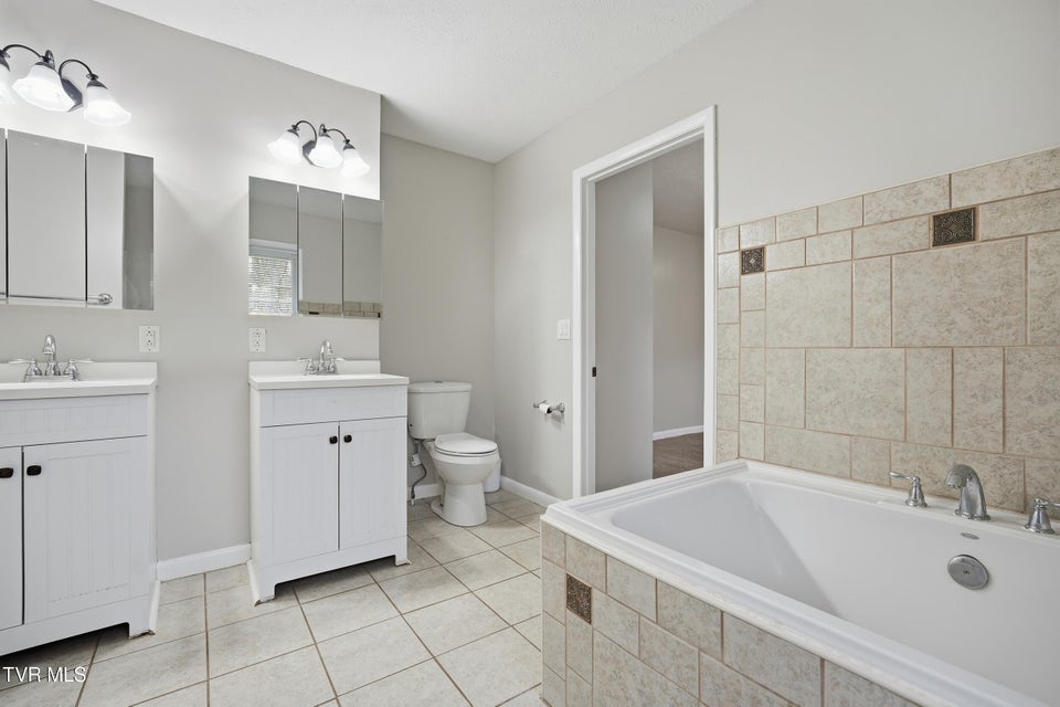 Photo #27: 8412 Courtland Road