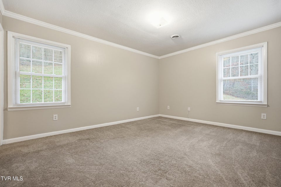 Photo #33: 8412 Courtland Road