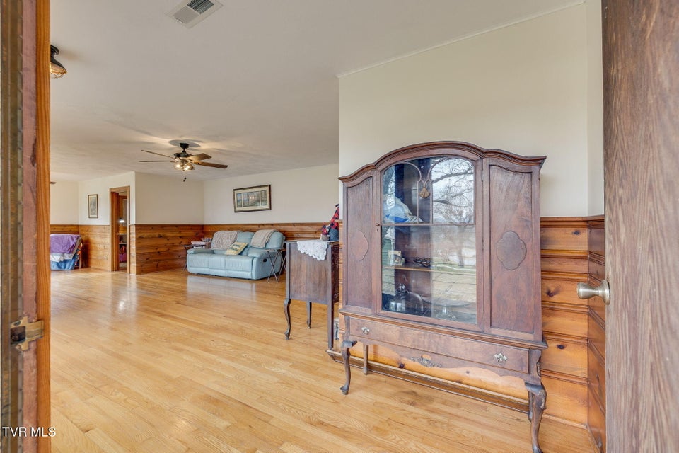 Photo #7: 214 Susong Lane