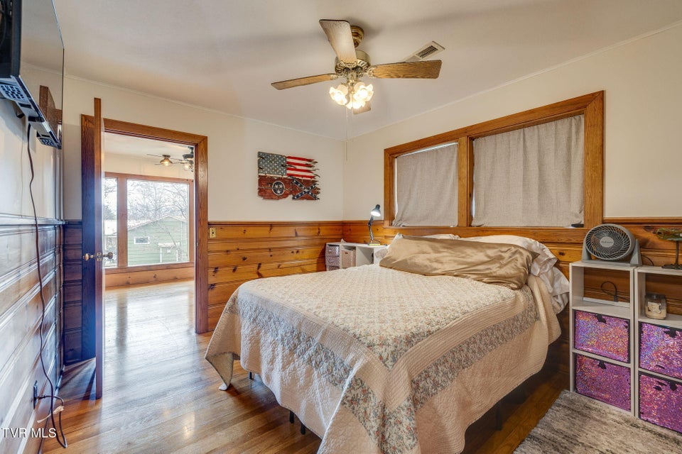 Photo #19: 214 Susong Lane