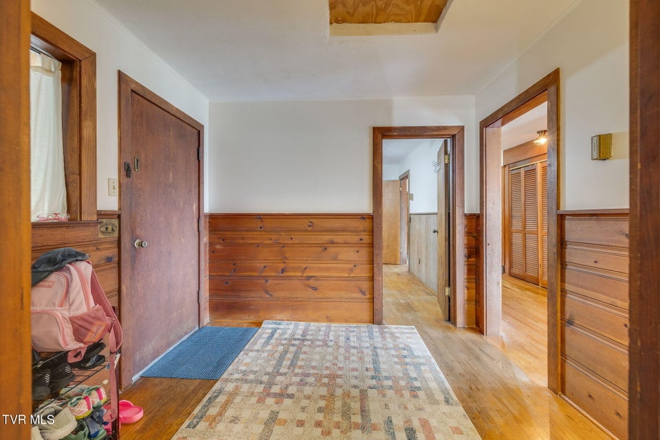 Photo #23: 214 Susong Lane