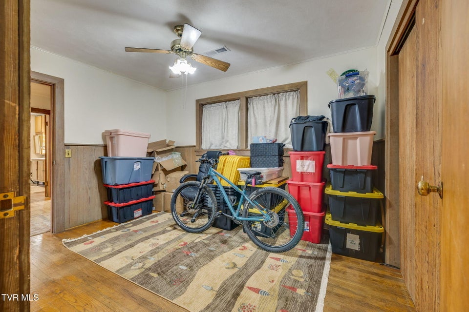 Photo #26: 214 Susong Lane