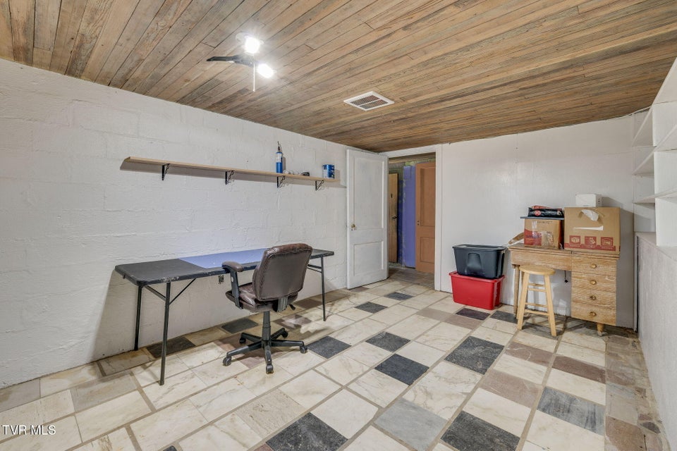 Photo #33: 214 Susong Lane