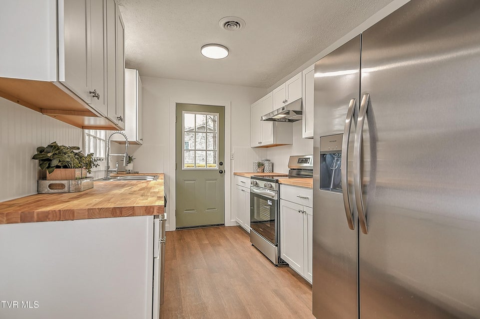 Photo #17: 457 Merman Road