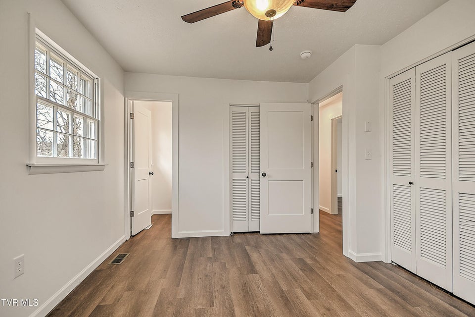 Photo #28: 457 Merman Road