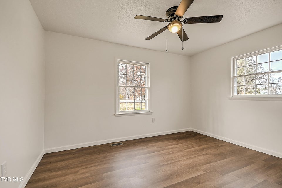 Photo #31: 457 Merman Road