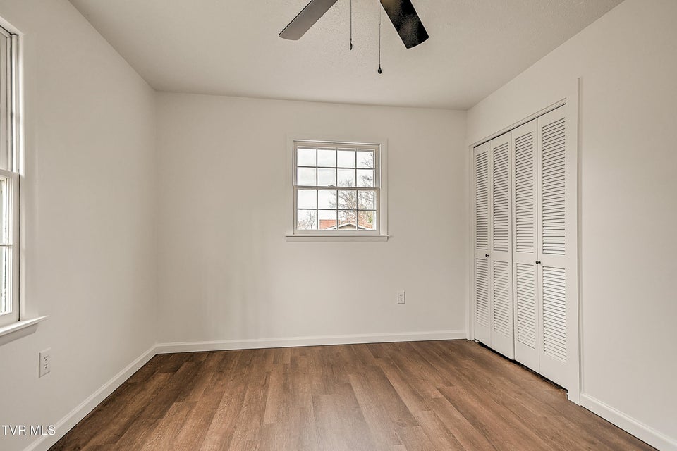 Photo #32: 457 Merman Road