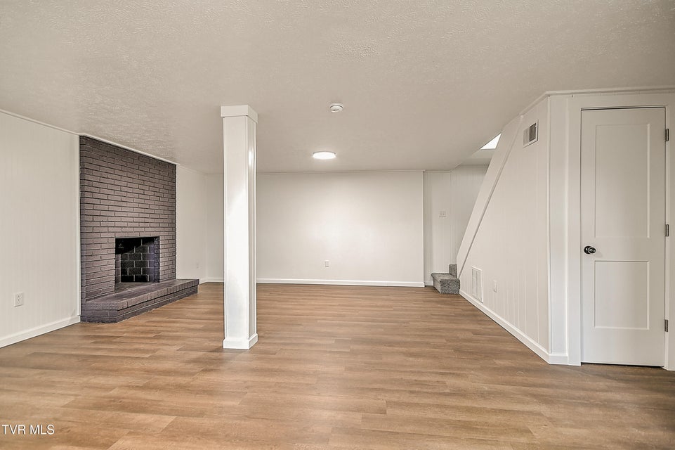 Photo #39: 457 Merman Road