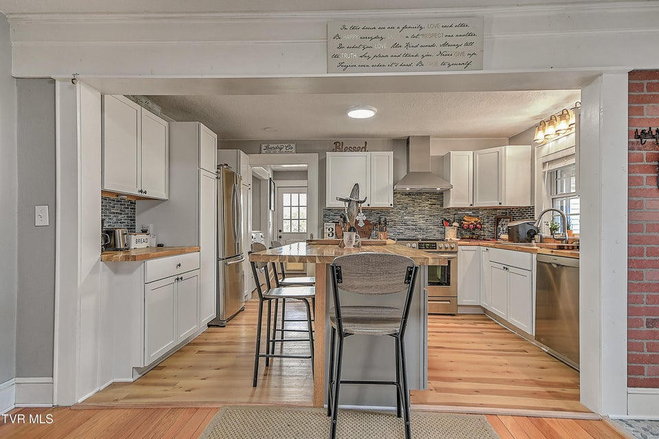 Photo #15: 2205 Pendragon Road