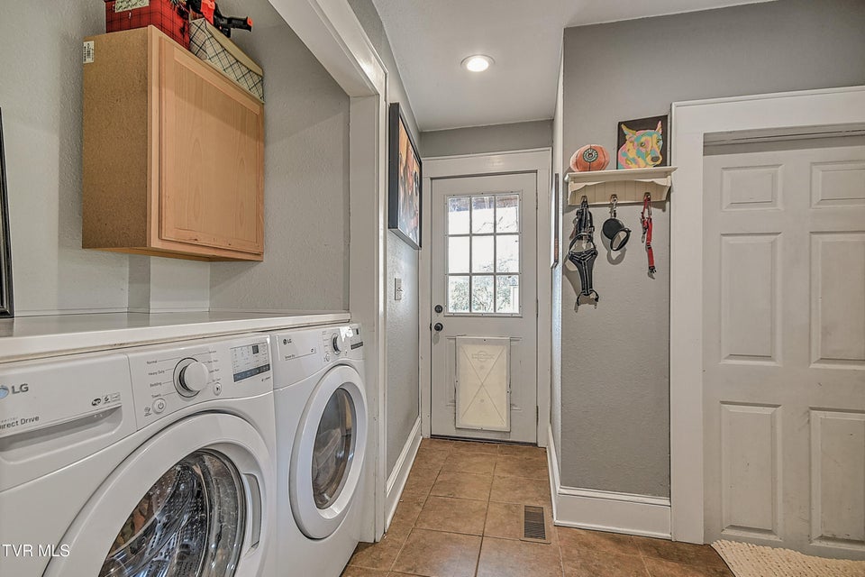 Photo #20: 2205 Pendragon Road