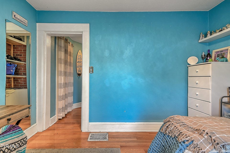 Photo #24: 2205 Pendragon Road