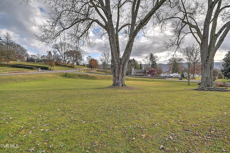 Photo #33: 2205 Pendragon Road