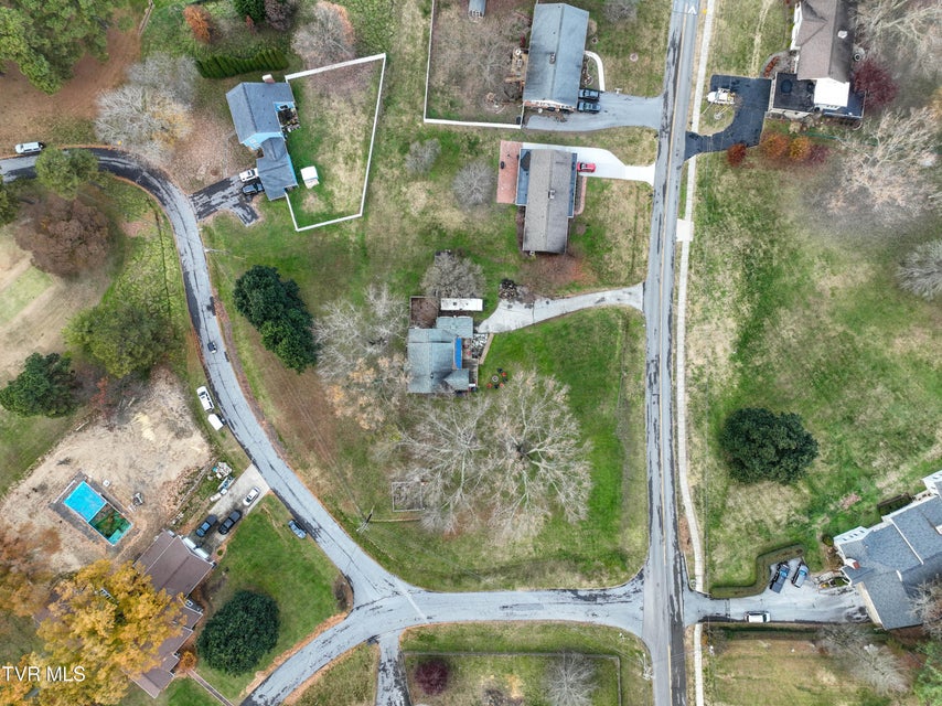 Photo #39: 2205 Pendragon Road