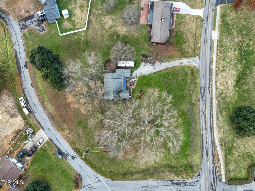 Photo #40: 2205 Pendragon Road