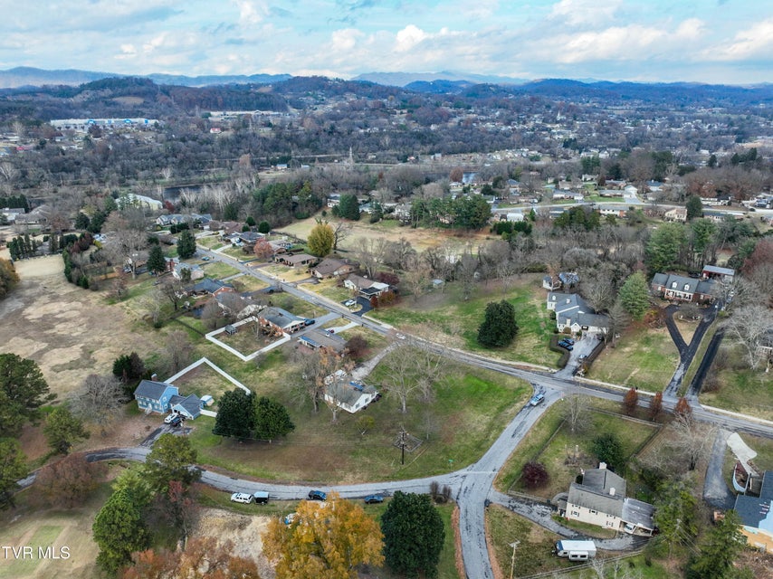 Photo #46: 2205 Pendragon Road