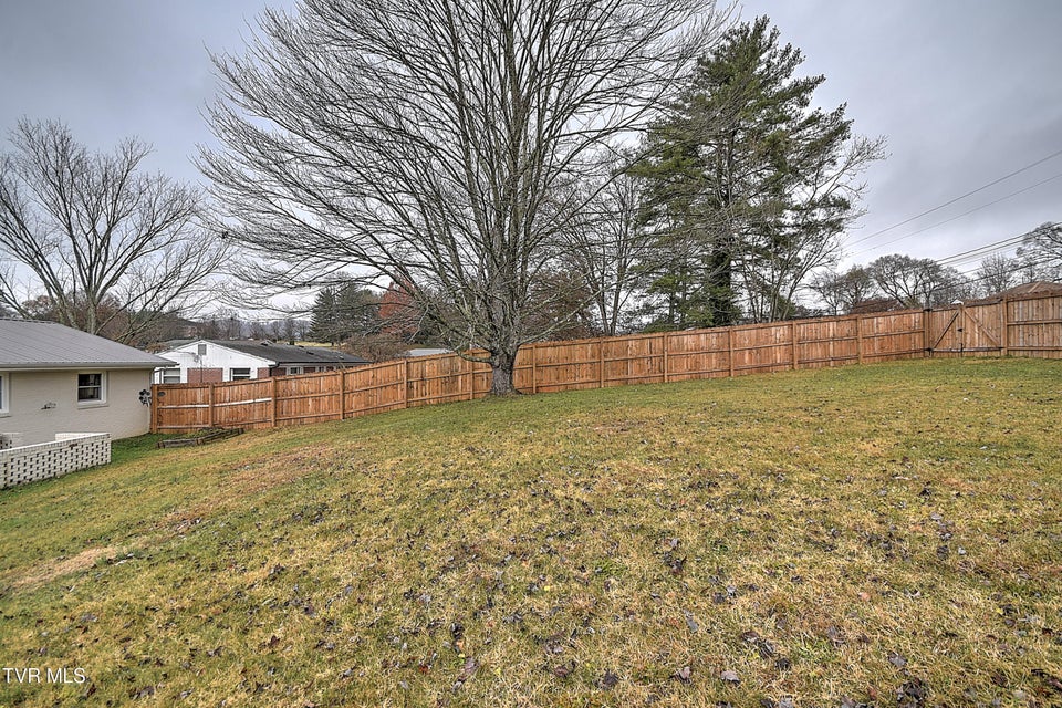 Photo #4: 206 Lynfield Road