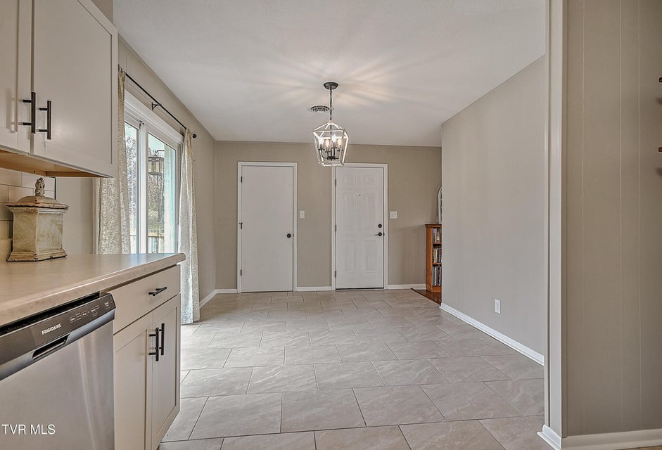 Photo #8: 206 Lynfield Road