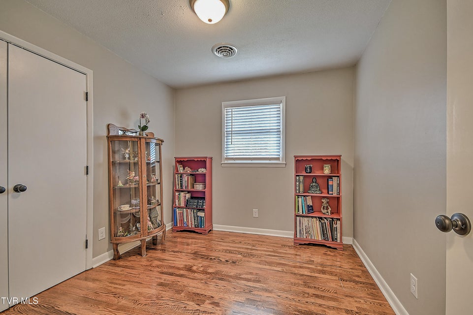 Photo #15: 206 Lynfield Road