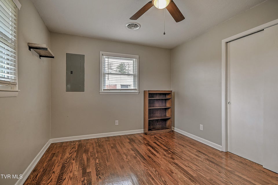 Photo #19: 206 Lynfield Road