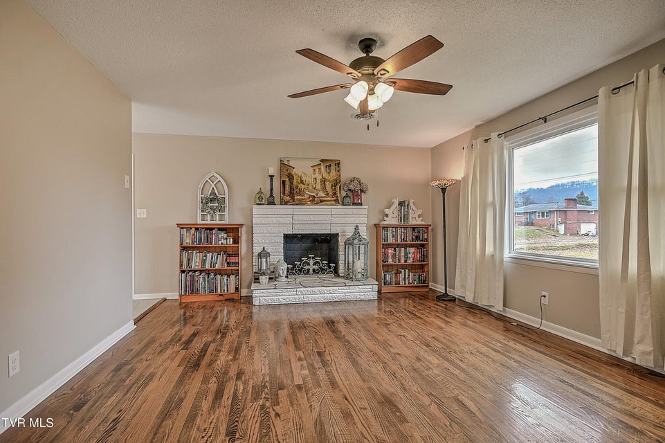 Photo #11: 206 Lynfield Road