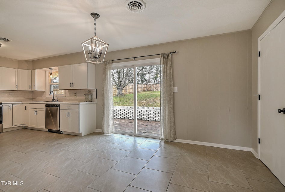 Photo #9: 206 Lynfield Road