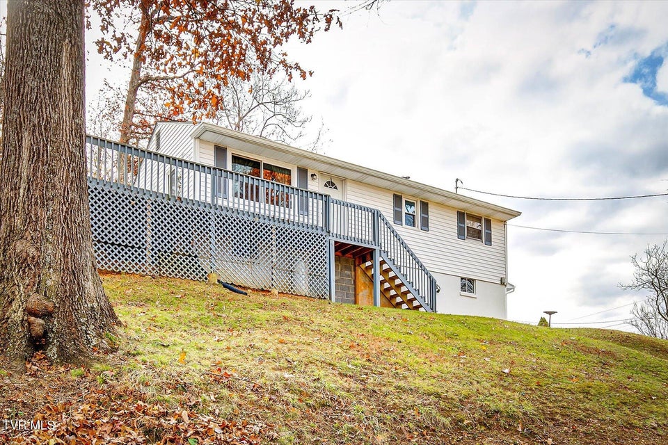 Photo #4: 917 Quillen Street