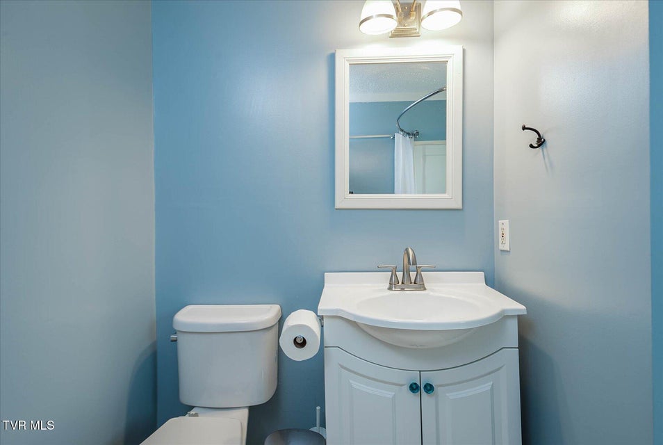 Photo #21: 917 Quillen Street