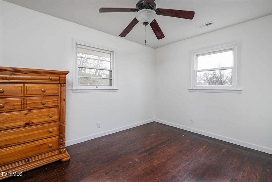 Photo #24: 917 Quillen Street