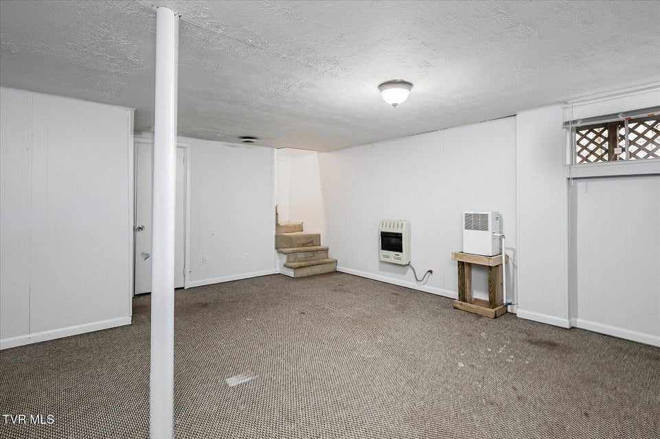 Photo #26: 917 Quillen Street