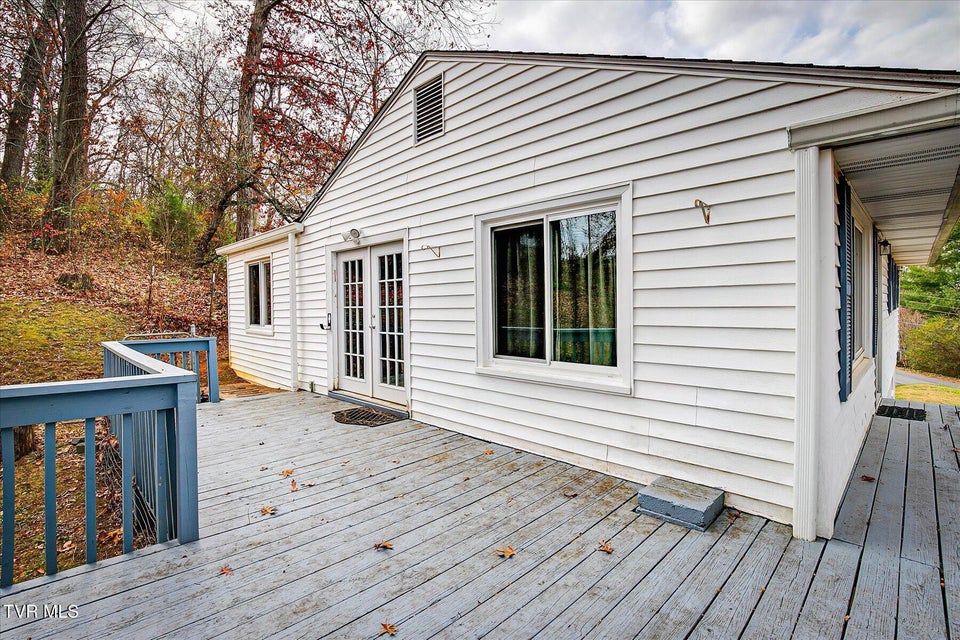 Photo #30: 917 Quillen Street