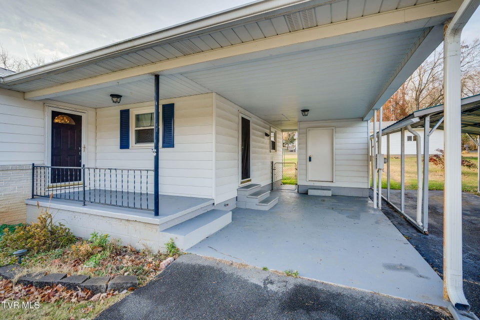 Photo #5: 1669 Highway 91 